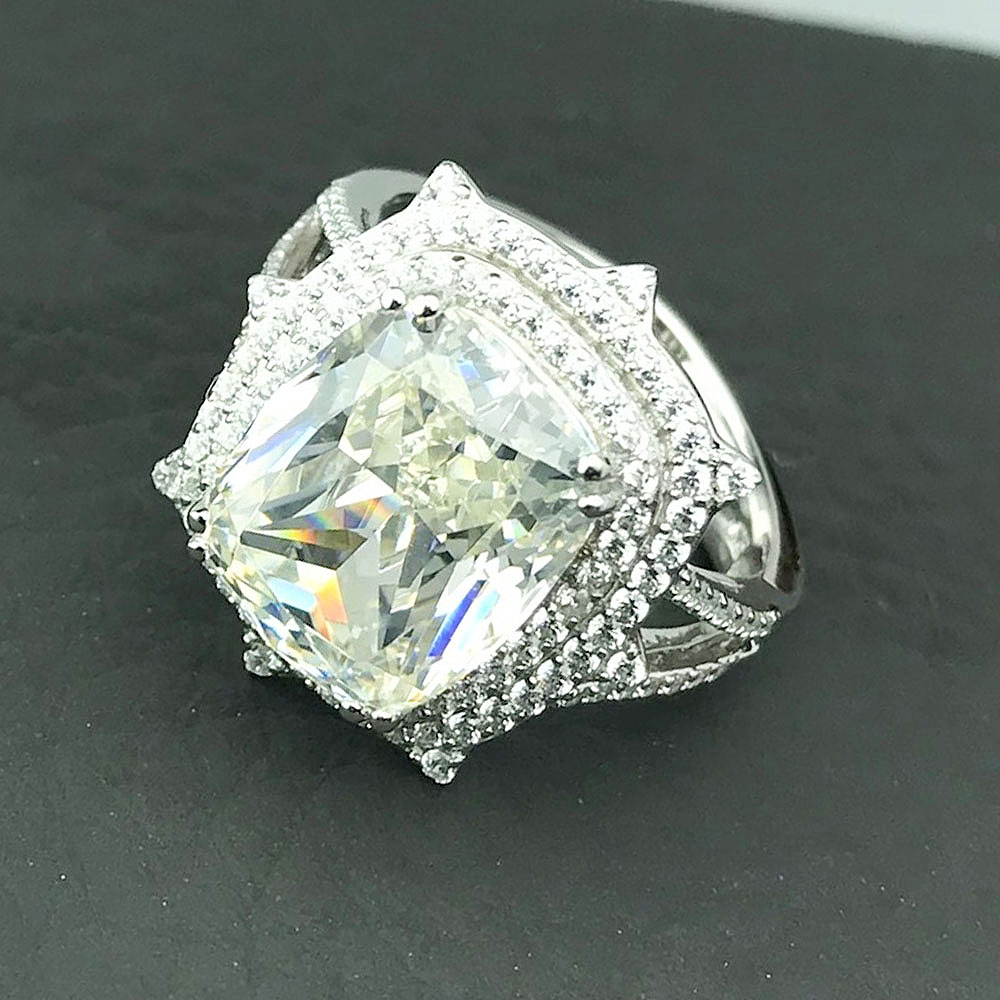 Sette 925 Silver Moissanite Stone Lux Ring